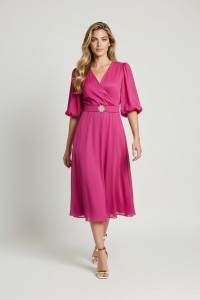 Rozkloszowana sukienka z szyfonu z elastycznym paskiem