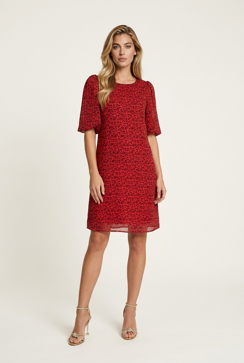 Prosta sukienka z bufiastymi rękawami