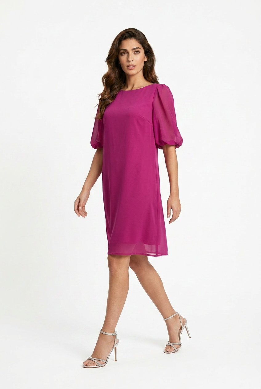 Prosta sukienka z bufiastymi rękawami